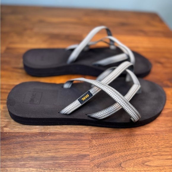 Teva Olowahu Flip Flop Sandal Quick Dry Vegan Size 11 - Picture 2 of 8